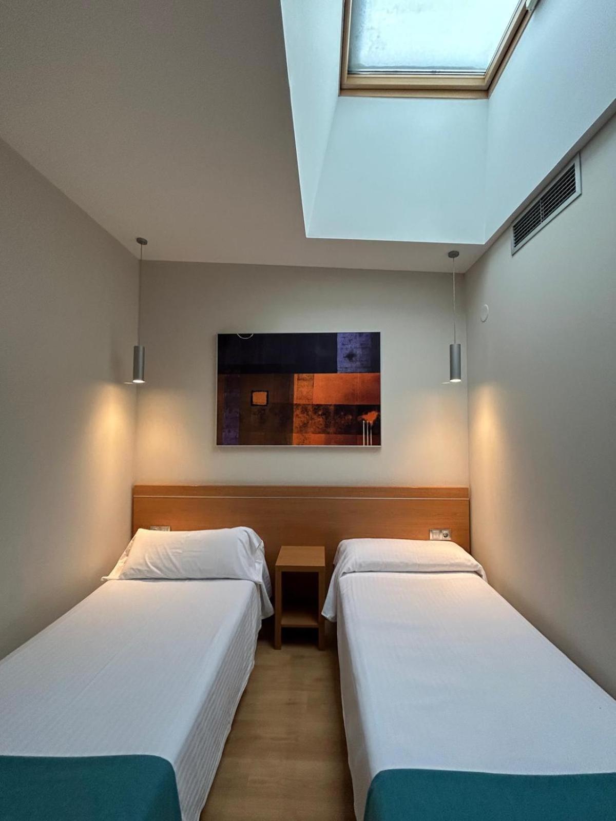 Hostal Aralar Aizoáin Exterior foto